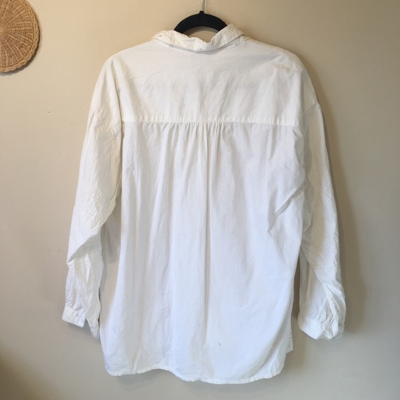 Pioko size large cream coloured unique shirt. - Picture 9 of 12